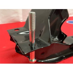 Schrauben Motorträgerbefestigung